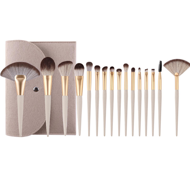How Does Soft Fluffy Foundation Makeup Brush Help With Makeup Effects?