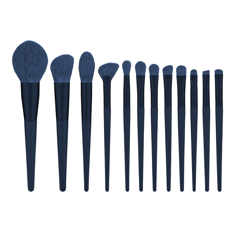 The Impact of Density in Soft Dense Bristles Makeup Brushes on Makeup Application