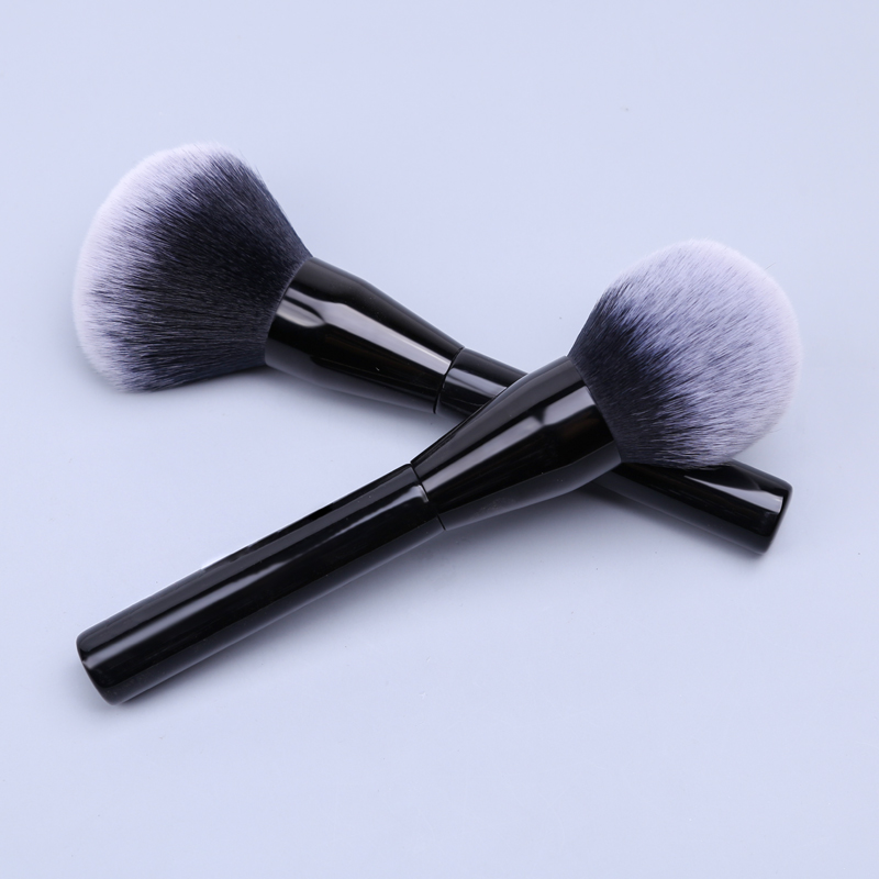 C90 & C91 Bronzer Brush